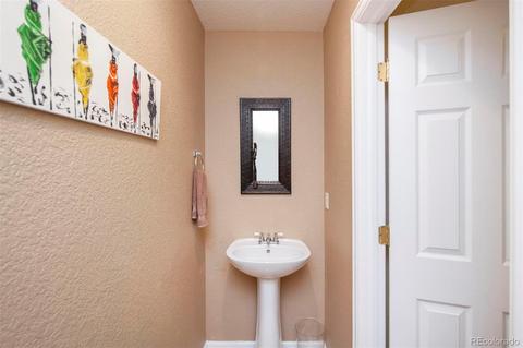8330 E 29th Ave, Denver, CO 80238 photo 12