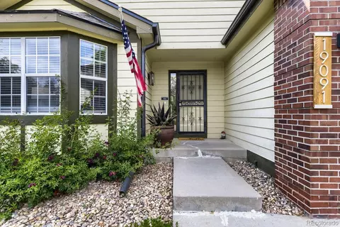 Exterior - 19091 E Chenango Cir, Aurora, CO 80015 photo 4 of 7