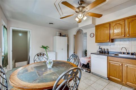 5352 Atchison Way, Denver, CO 80239 photo 9
