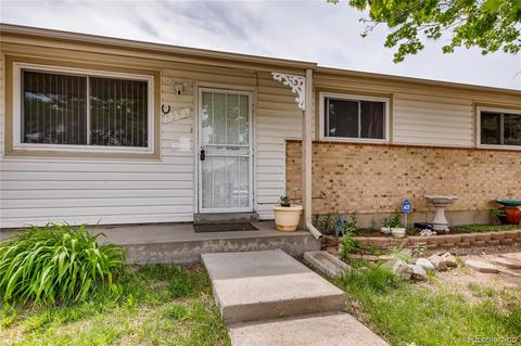 5352 Atchison Way, Denver, CO 80239 photo 2