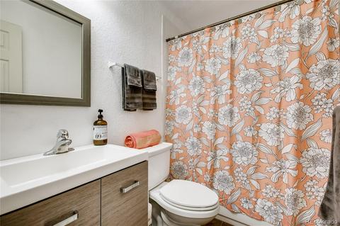 5352 Atchison Way, Denver, CO 80239 photo 12