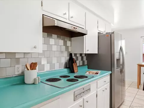 Kitchen - 2010 Kendall St, Edgewater, CO 80214 photo 2 of 2