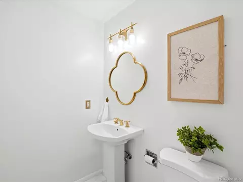 Bath - 2010 Kendall St, Edgewater, CO 80214 photo 1 of 3