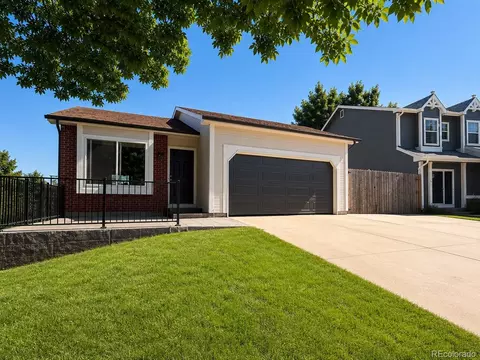 392 Eisenhower Dr, Louisville, CO 80027