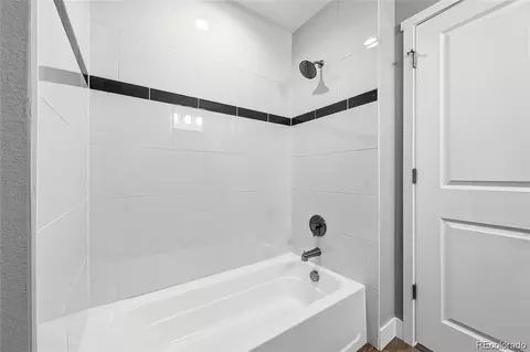 Bath - 310 Bennett Ave, Bennett, CO 80102 photo 2 of 4
