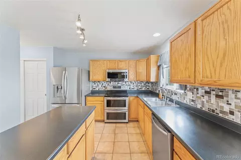 18871 E Dickenson Dr, Aurora, CO 80013 photo 12