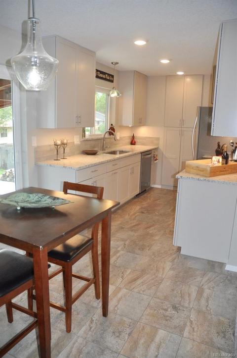 8754 Everett Cir, Arvada, CO 80005 photo 9