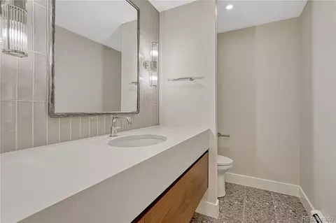 Bath - 3080 E Flora Pl, Denver, CO 80210 photo 7 of 7