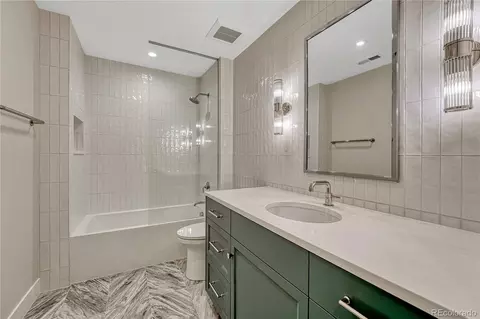 Bath - 3080 E Flora Pl, Denver, CO 80210 photo 6 of 7
