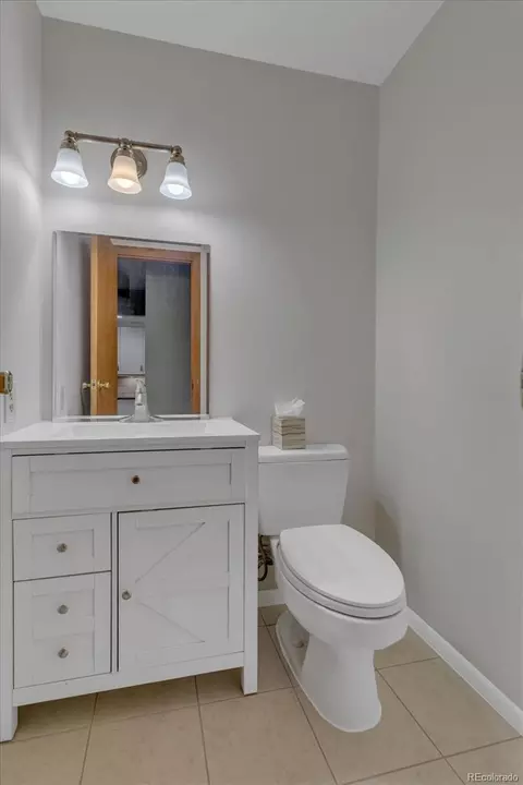 Bath - 1020 55th St, Boulder, CO 80303 photo 1 of 3