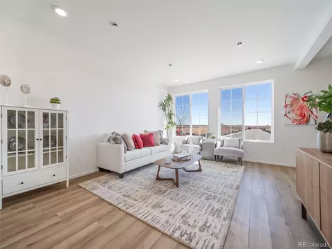 22152 E 38th Pl, Aurora, CO 80019 photo 9
