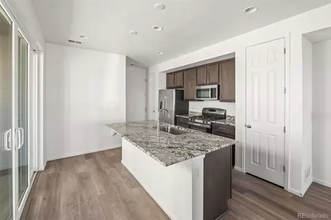 Kitchen - 5332 13th St, Longmont, CO 80504 photo 1 of 3