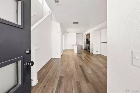 Entry Way - 5332 13th St, Longmont, CO 80504 photo 1 of 2