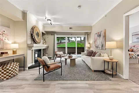 940 E Plum Creek Pkwy #103, Castle Rock, CO 80104