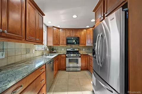 Kitchen - 3237 Haystack Rd, Castle Rock, CO 80104 photo 2 of 4