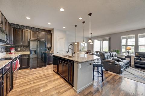 2072 S Cathay Way, Aurora, CO 80013 photo 4
