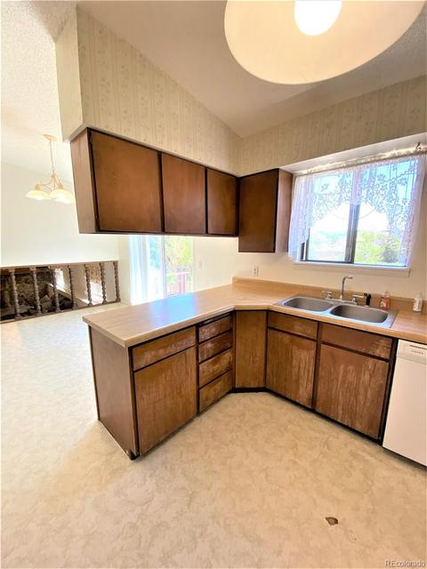 219 Hillcrest Ave, Rangely, CO 81648 photo 9