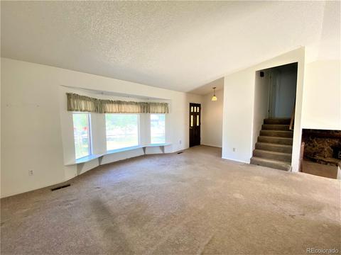 219 Hillcrest Ave, Rangely, CO 81648 photo 2
