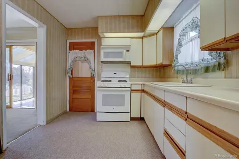 939 E Wesley Ave, Denver, CO 80210 photo 8