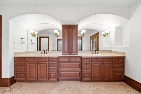 Bath - 7680 E 6th Ave, Denver, CO 80230 photo 3 of 7