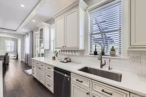 Kitchen - 7587 Wright Ct, Arvada, CO 80005 photo 4 of 5