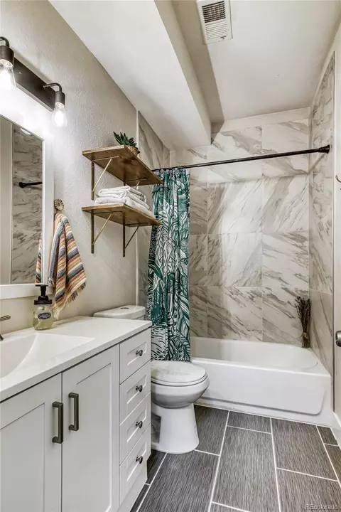 Bath - 11664 Marlowe Pl, Morrison, CO 80465 photo 7 of 7