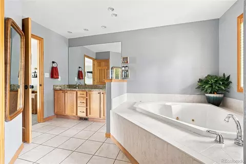 Bath - 622 Gunsmoke Dr, Bailey, CO 80421 photo 1 of 4