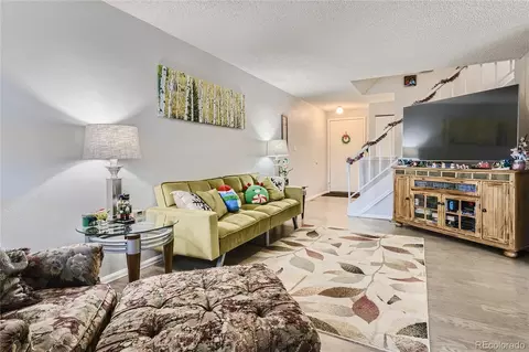 2796 S Kenton Ct, Aurora, CO 80014