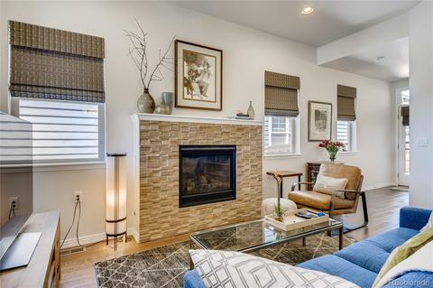 10379 E 25th Dr, Aurora, CO 80010 photo 4