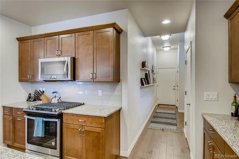 10379 E 25th Dr, Aurora, CO 80010 photo 11