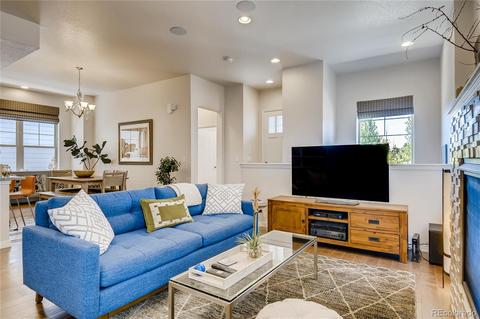 10379 E 25th Dr, Aurora, CO 80010 photo 5