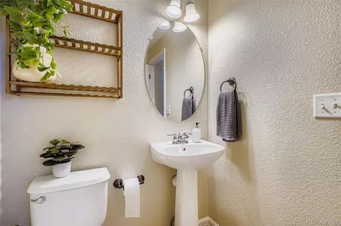 Bath - 20264 E Vassar Ave, Aurora, CO 80013 photo 1 of 4