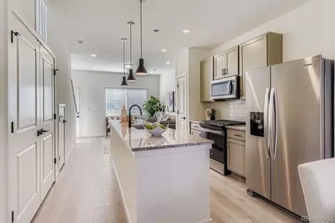 Kitchen - 15313 W 69th Ave, Arvada, CO 80007 photo 2 of 4
