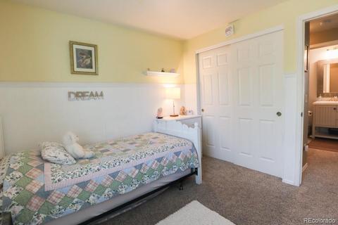 21381 E Williamette Pl, Centennial, CO 80015 photo 23