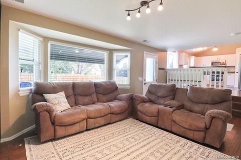 21381 E Williamette Pl, Centennial, CO 80015 photo 10