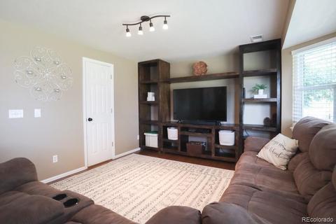 21381 E Williamette Pl, Centennial, CO 80015 photo 12