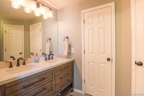 21381 E Williamette Pl, Centennial, CO 80015 photo 18