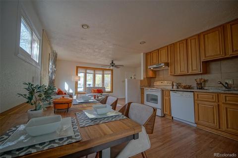 910 Moline St, Aurora, CO 80010 photo 11