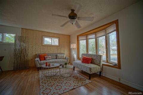 910 Moline St, Aurora, CO 80010 photo 6