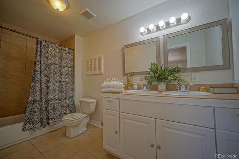 910 Moline St, Aurora, CO 80010 photo 26