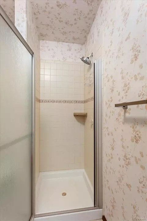 Bath - 9988 E Cherokee Dr, Salida, CO 81201 photo 4 of 4