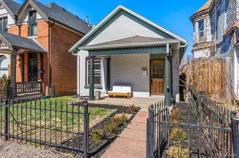 2819 Curtis St, Denver, CO 80205 photo 2