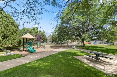 2819 Curtis St, Denver, CO 80205 photo 33