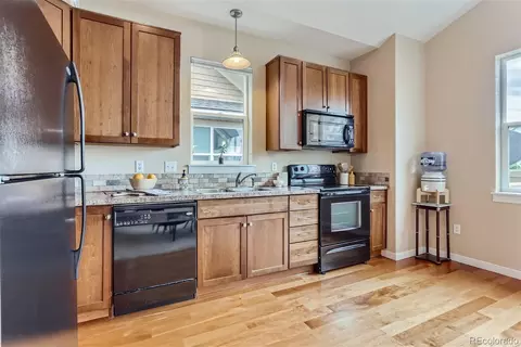 10201 E 26th Ave, Denver, CO 80238 photo 12