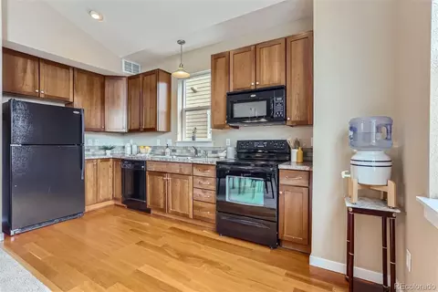 10201 E 26th Ave, Denver, CO 80238 photo 9