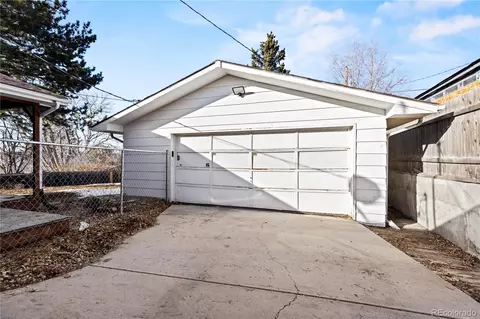 Exterior - 14533 E 11th Ave, Aurora, CO 80011 photo 10 of 20