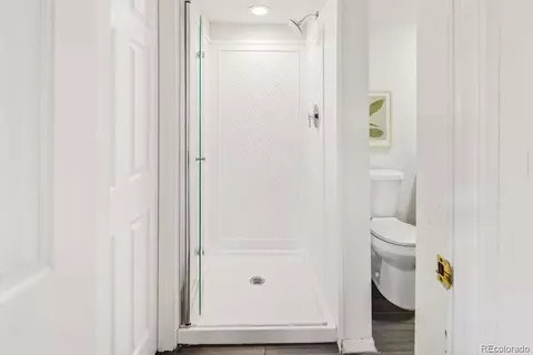 Bath - 54 Wright Ct, Lakewood, CO 80228 photo 5 of 5