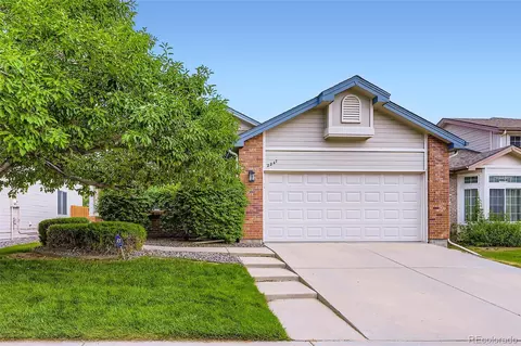 2247 S Lima Ct, Aurora, CO 80014