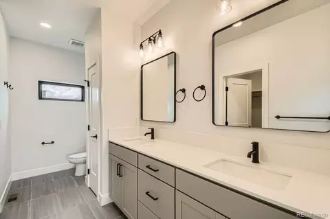 Bath - 1501 James Dr, Tabernash, CO 80478 photo 2 of 4