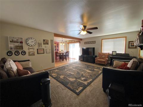 1495 La Mesa Cir, Rangely, CO 81648 photo 2